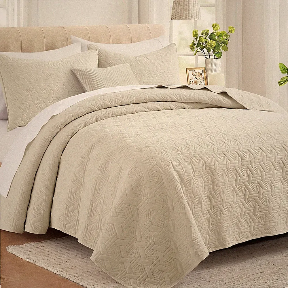Beige Oversized California Cal King Size Quilt Bedding Set with Pillow Shams, Su