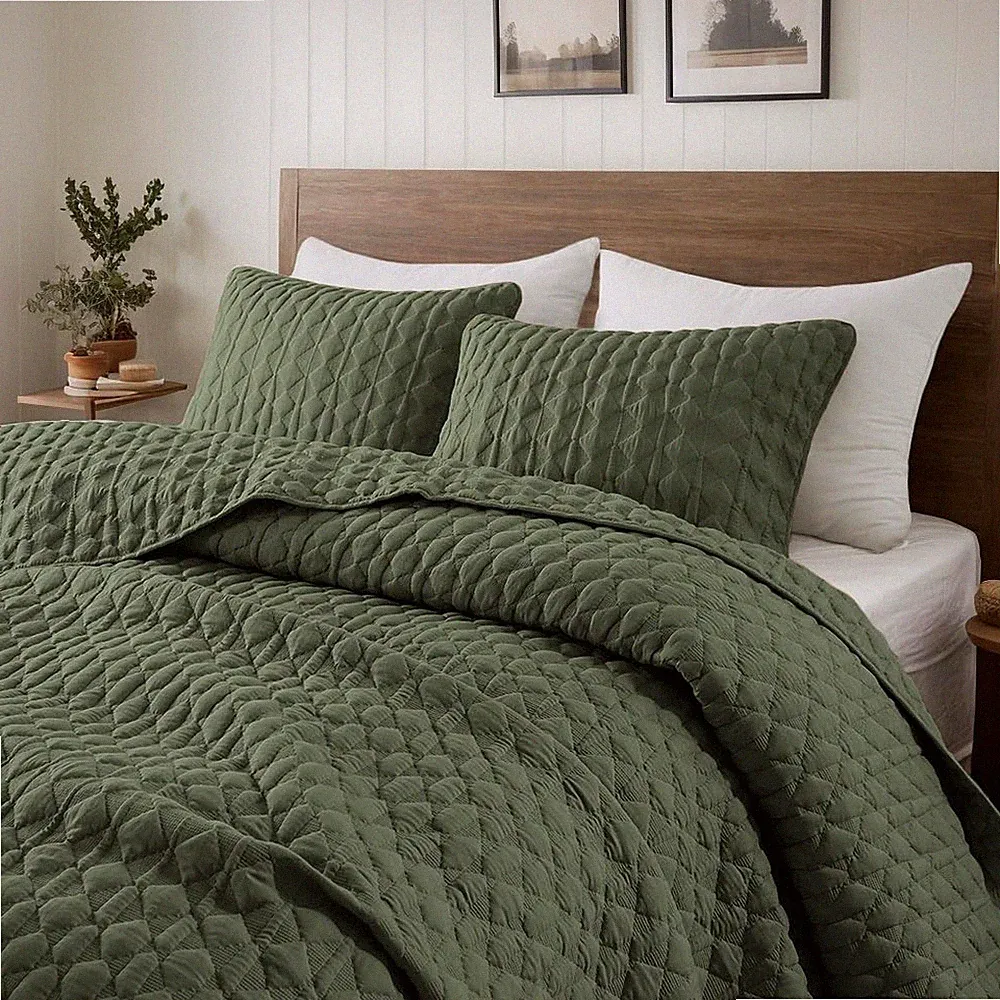 WDCOZY Olive Green Quilt King Size Bedding Set with 2 Pillow Shams, Lightweig...